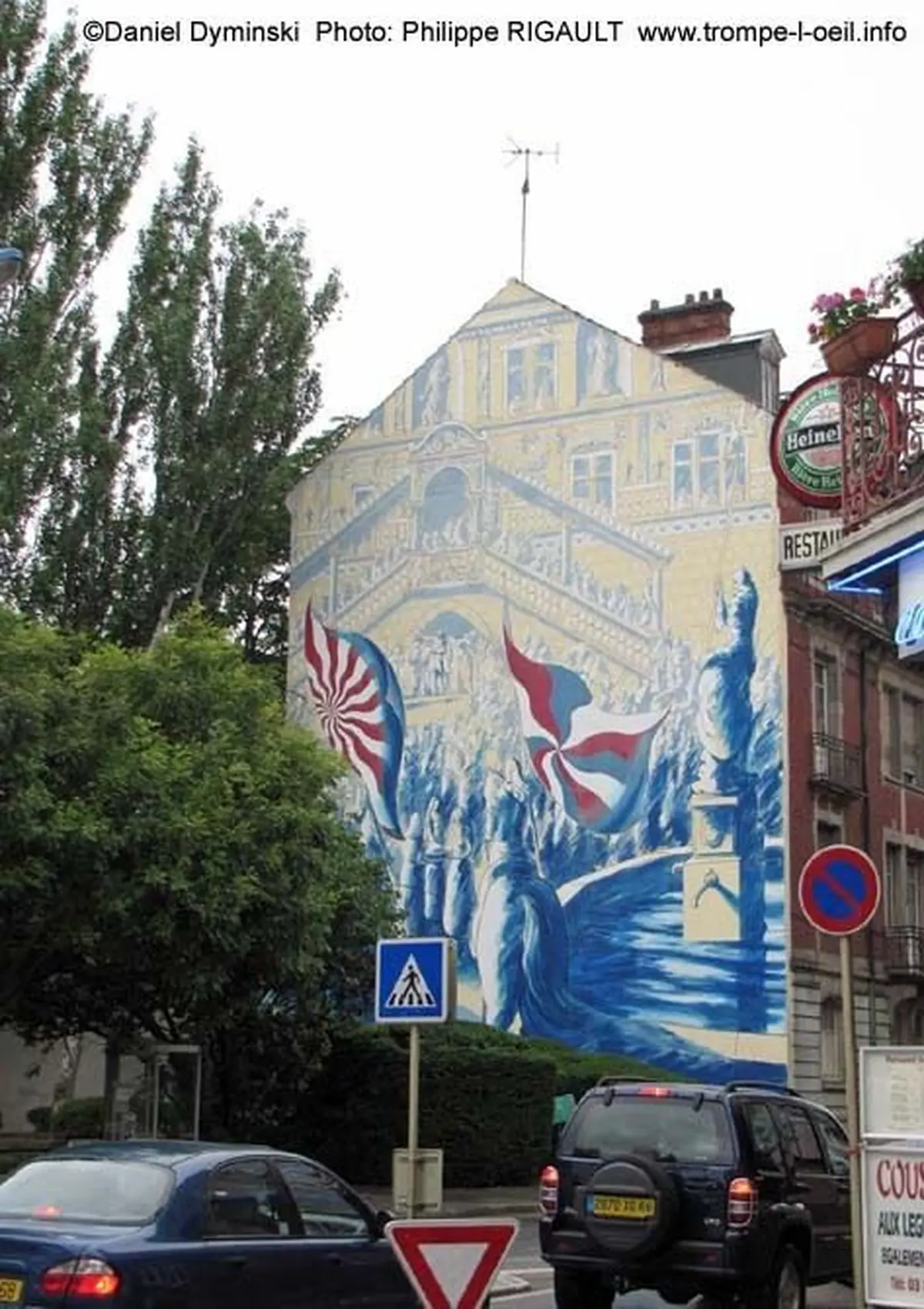 La fresque de Dyminski commémore la réunion de Mulhouse à la France.