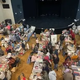 Puces des couturières