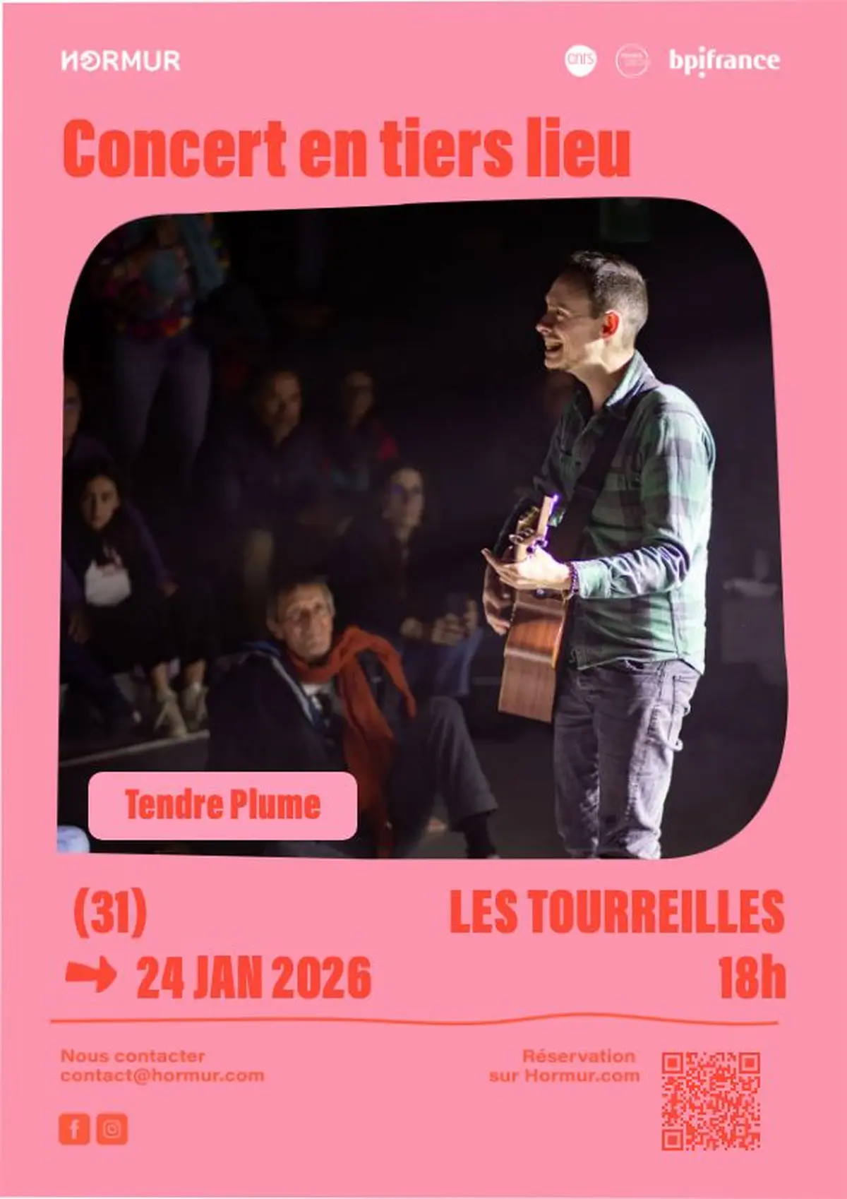 Chansons françaises dans une ancienne colonie de vacances aux Toureilles