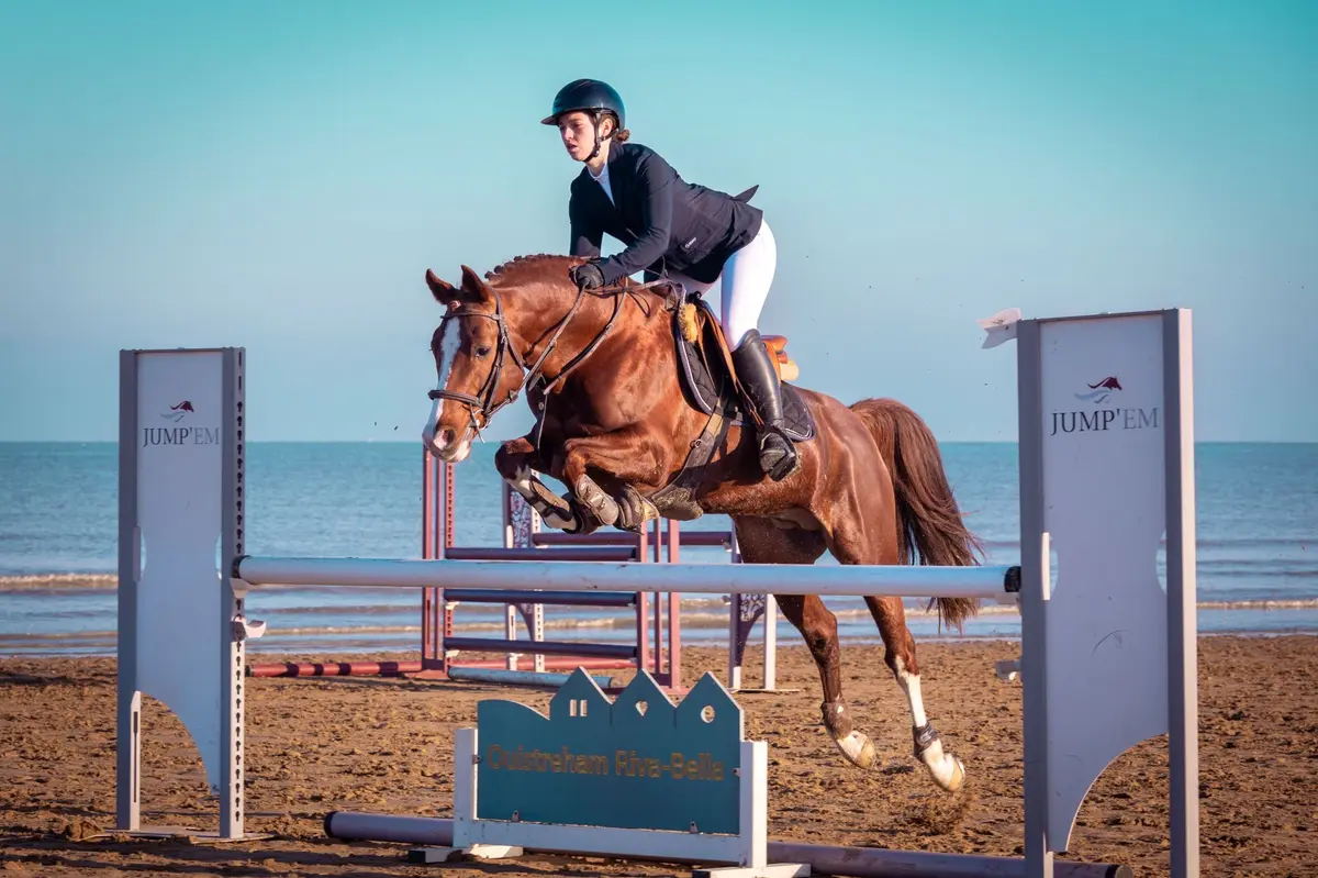 Concours équestre de saut d'obstacles à Ouistreham : Jump'EM sur la plage