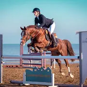 Concours équestre de saut d'obstacles à Ouistreham : Jump'EM sur la plage