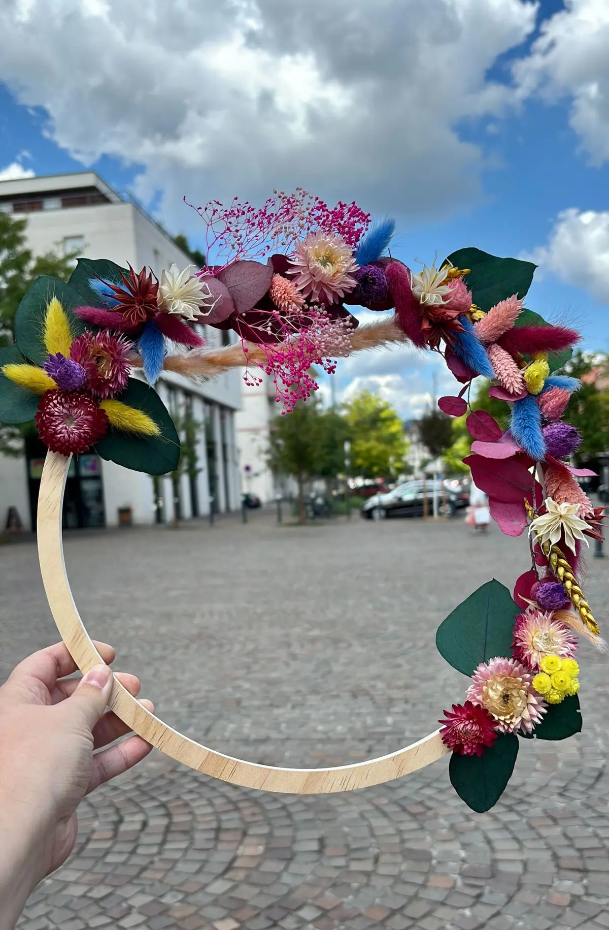 Atelier floral : Création d’une couronne murale en fleurs séchées