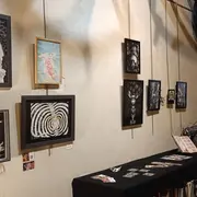 Xénomorphe : Exposition collective d’illustration, sculpture et installation