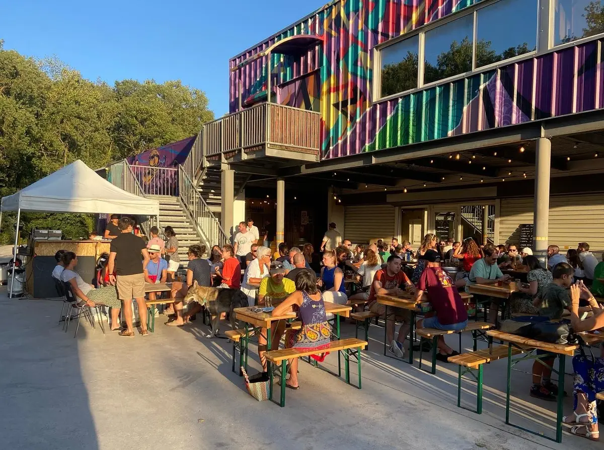 Brasserie & Guinguette La Malpolon