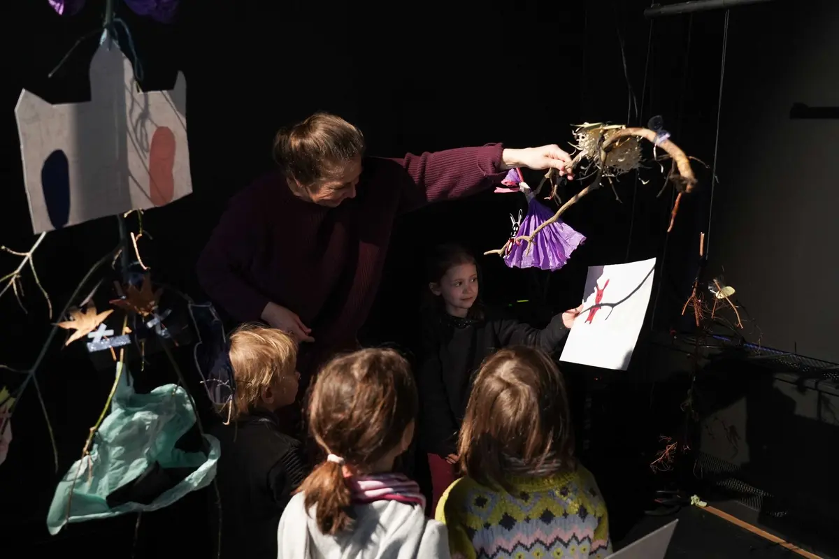 Pratique artistique : Atelier sans parents