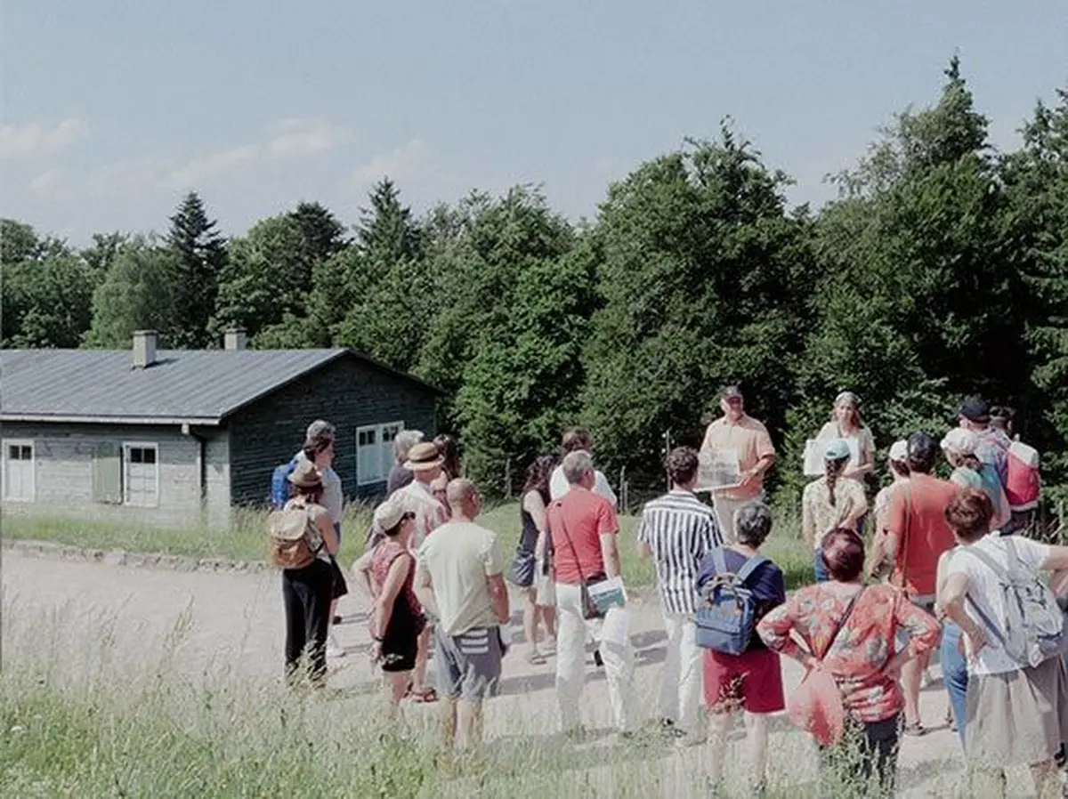 Traces et vestiges archéologiques du camp