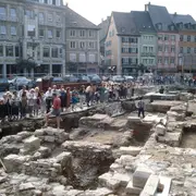 Conférence Les fouilles archéologiques de 1991 sur la place de la Réunion