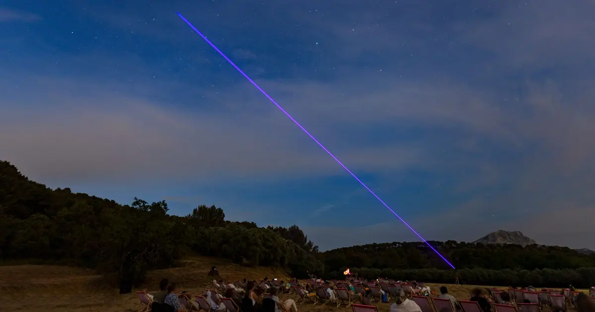 Nuit des étoiles - performance artistique "Exo"