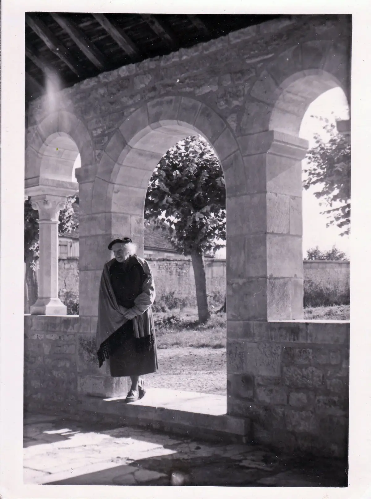 Machy en poésie Ni vue, ni connue