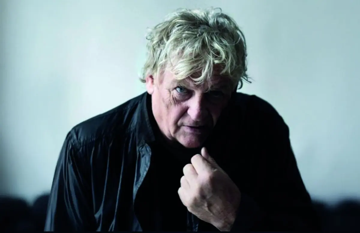 Rodolphe Burger - Kraftwerk (Radio-Activity)