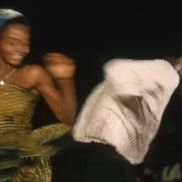 « La Goumbé des jeunes noceurs » de Jean Rouch