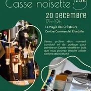 Atelier de noël peinture sur casse-noisette en bois avec LILITARENTULE