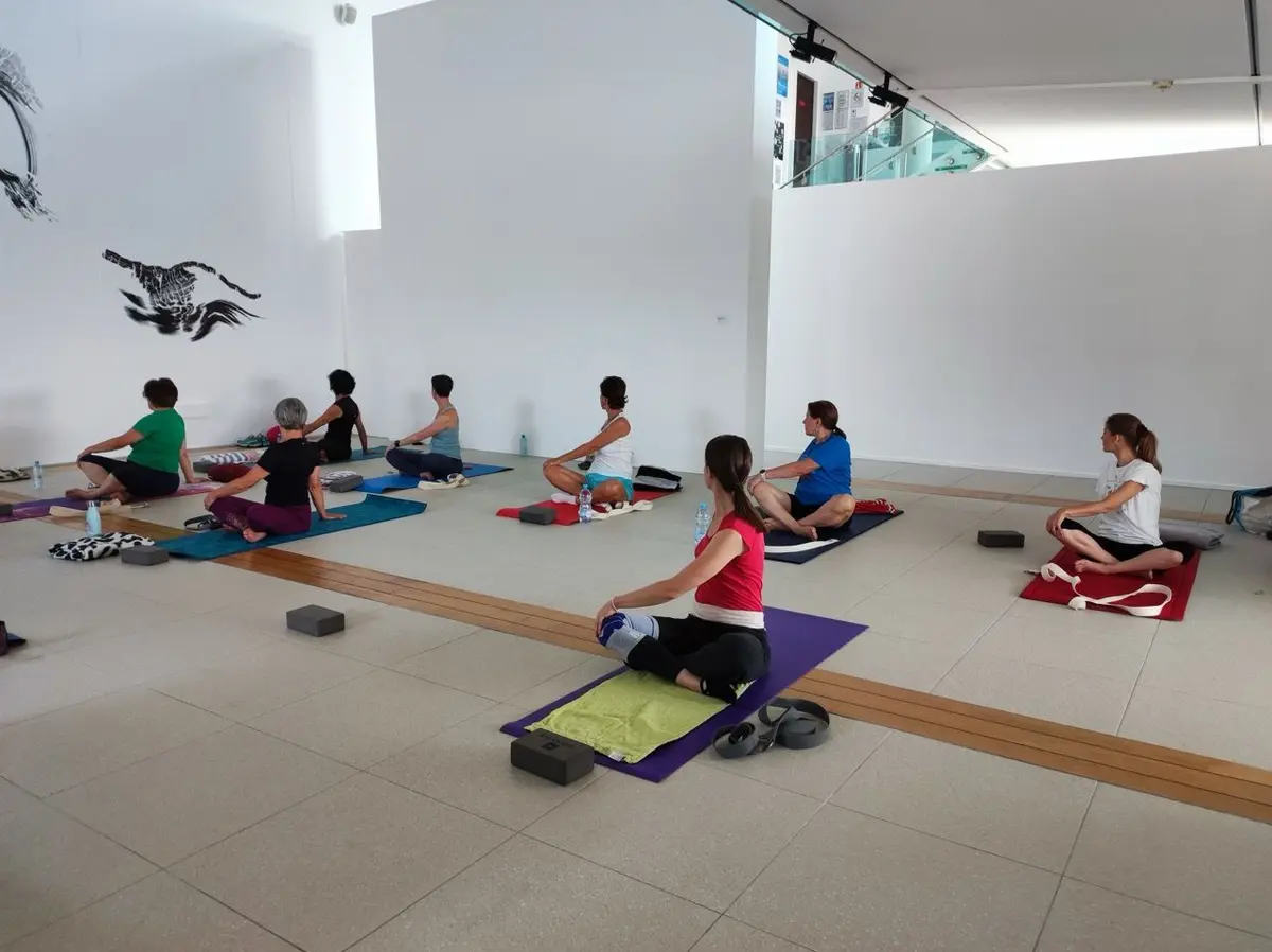Yoga au centre d'art 