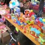Bourse aux jouets jeux puériculture et décorations de Noël