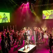 Karaodance | Spectacle chanté et dansé