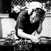 N'zeng -Dj set-
