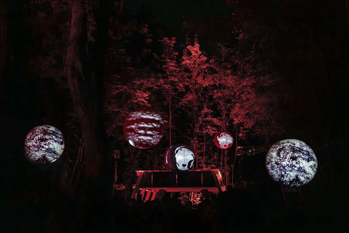 Illuminations – carte blanche aux artistes de Capsule Collectif