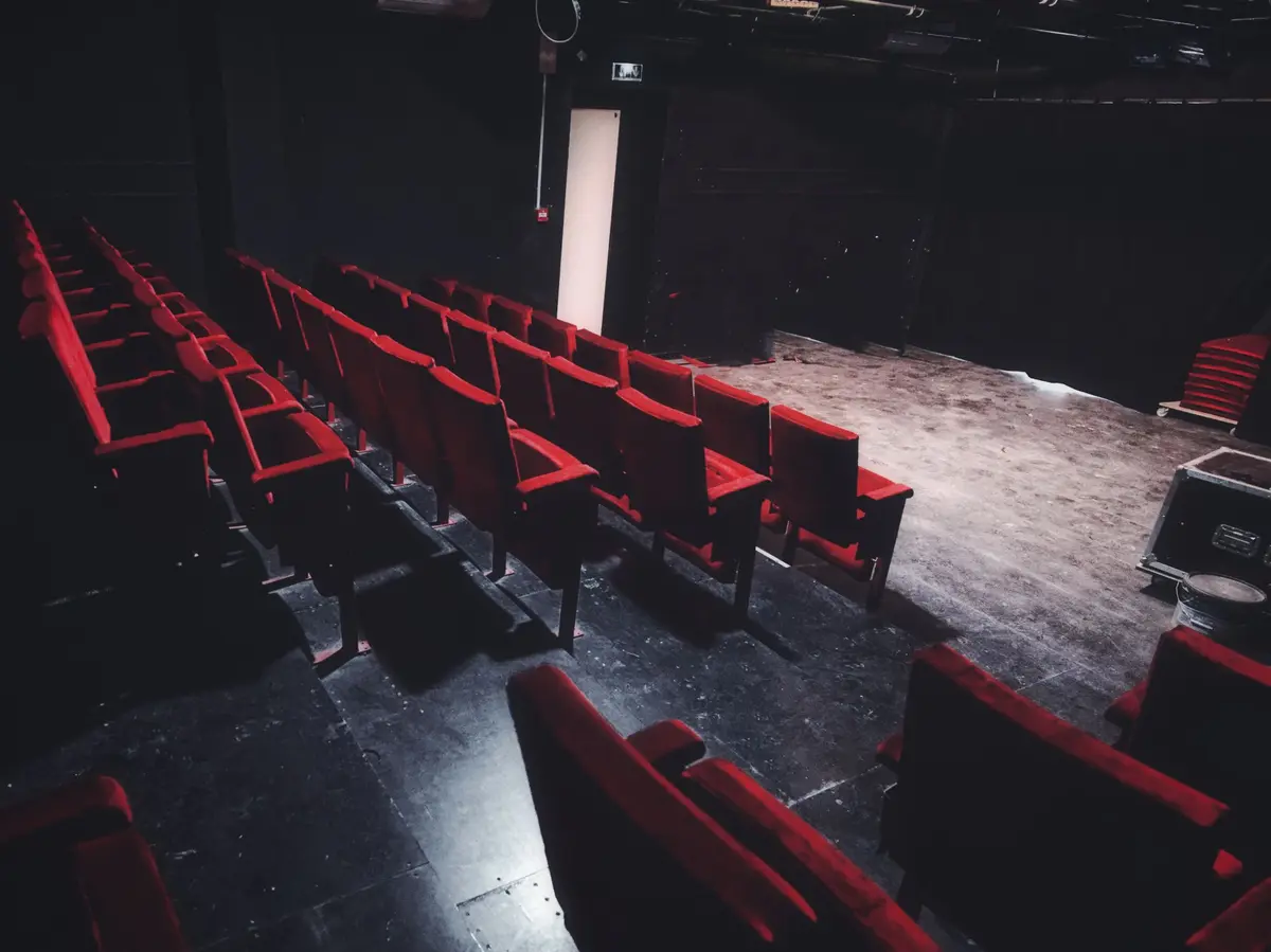 Théâtre Les Platanes  – 3T Avignon