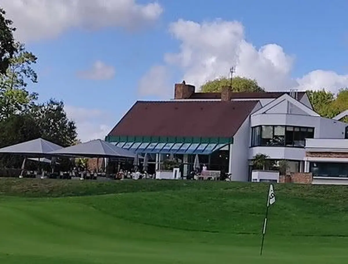 Dîner et Soirée Dansante dans les Yvelines au Golf de Feucherolles