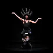 Dominique toute seule