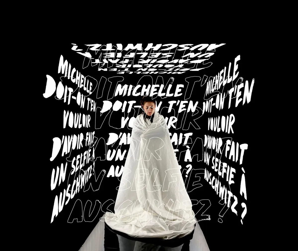 Michelle, doit-on t'en vouloir d'avoir fait un selfie à Auschwitz ?