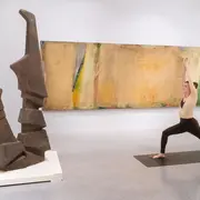 Cours de yoga I Silence, on respire. Yoga au musée