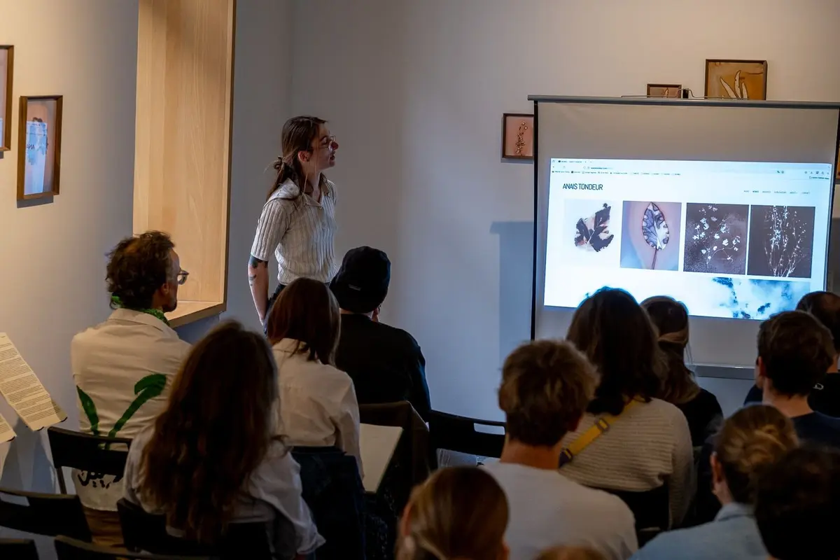 Arts x sciences : être autochtone en ville ?