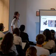 Arts x sciences : être autochtone en ville ?