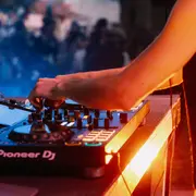 KENDAL, BELARIA (Ritmo Fatale) : Italo Disco Bloom // Poesis Sonore