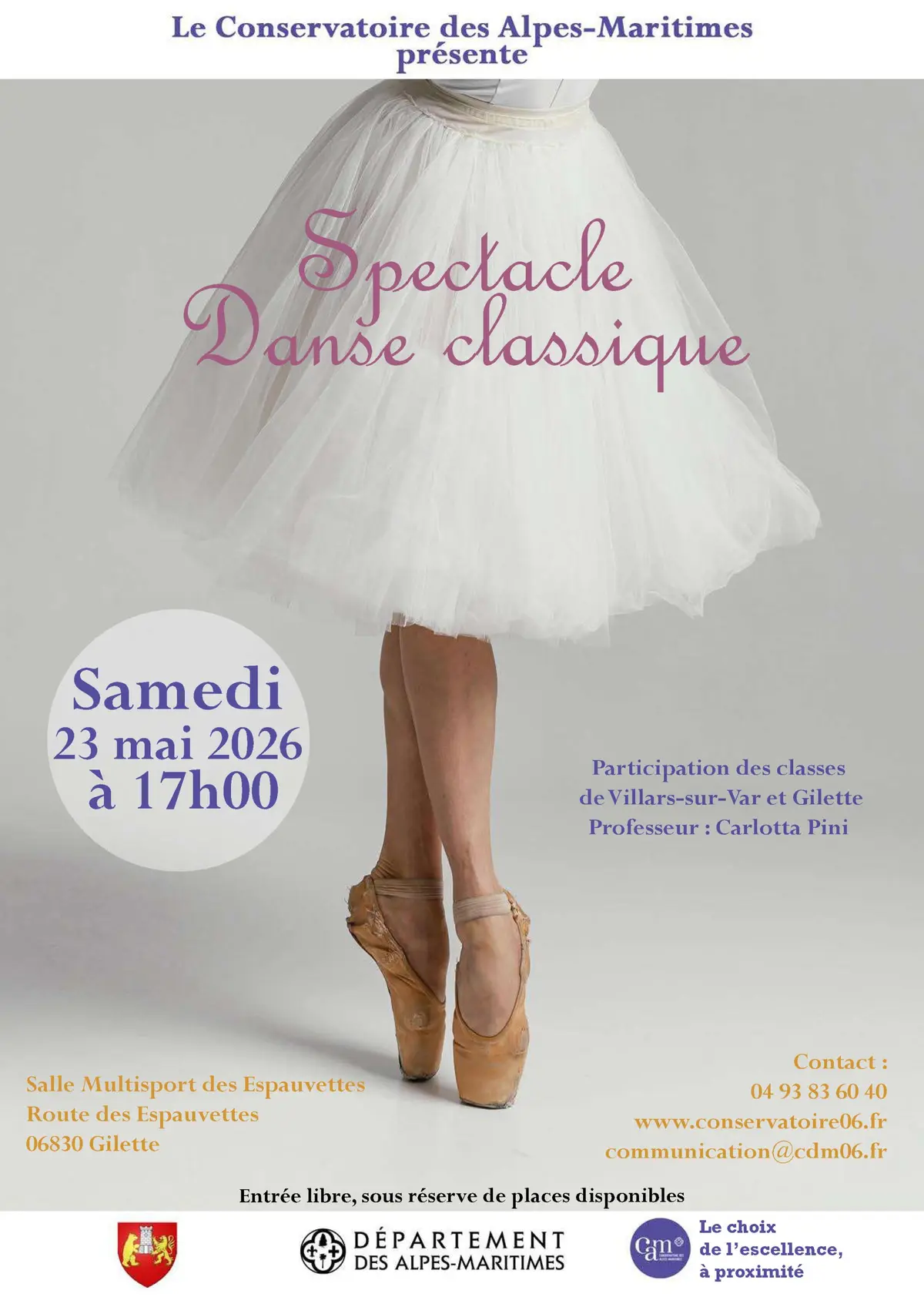 Nos élèves de danse classique en représentation 
