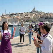 Passage du Désir débarque sur le Vieux-Port avec des moules-frites