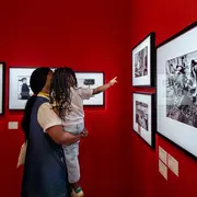 Visite guidée en famille de l’exposition « Dana Lixenberg — American Images »