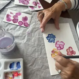 Atelier de peinture florale à l’acrylique – Fleurs de saison