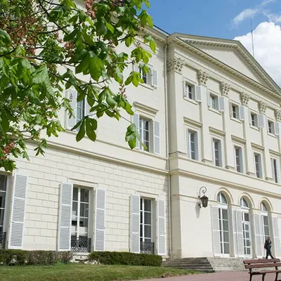 HEC Paris Le Château