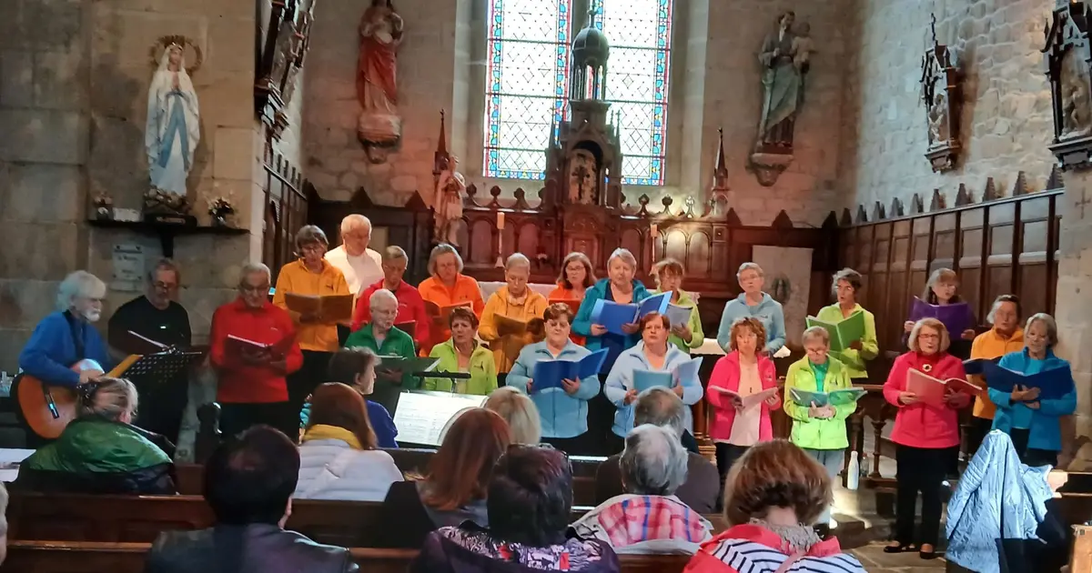 L'Ensemble Cantabile de Monceaux/D fête la musique