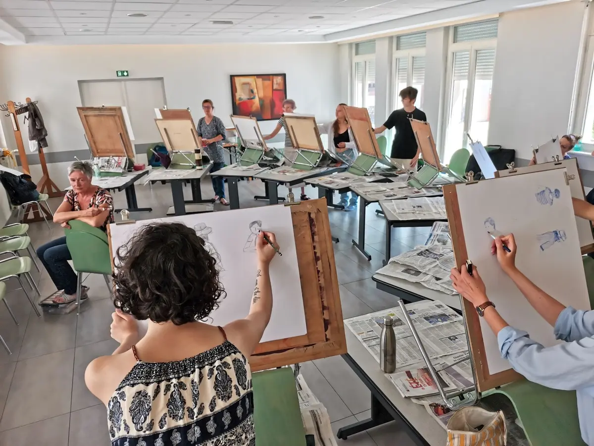 Cours de dessin et de peinture à la MJC de Sarralbe