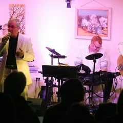 Hommage à Charles Aznavour