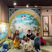 Atelier « En chaussettes du parquet à la moquette » au musée –  2-5 ans