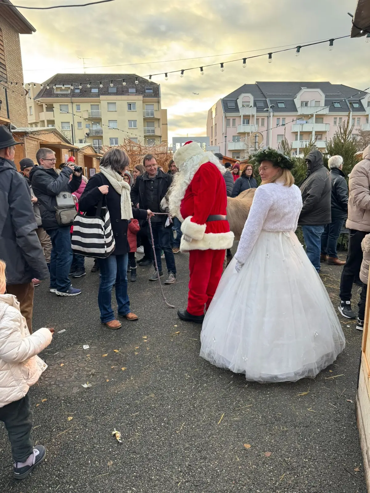 Passage du Père Noël et de son âne Rosie