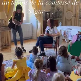 Goûter enchanté au chhâteau : petites filles modèles