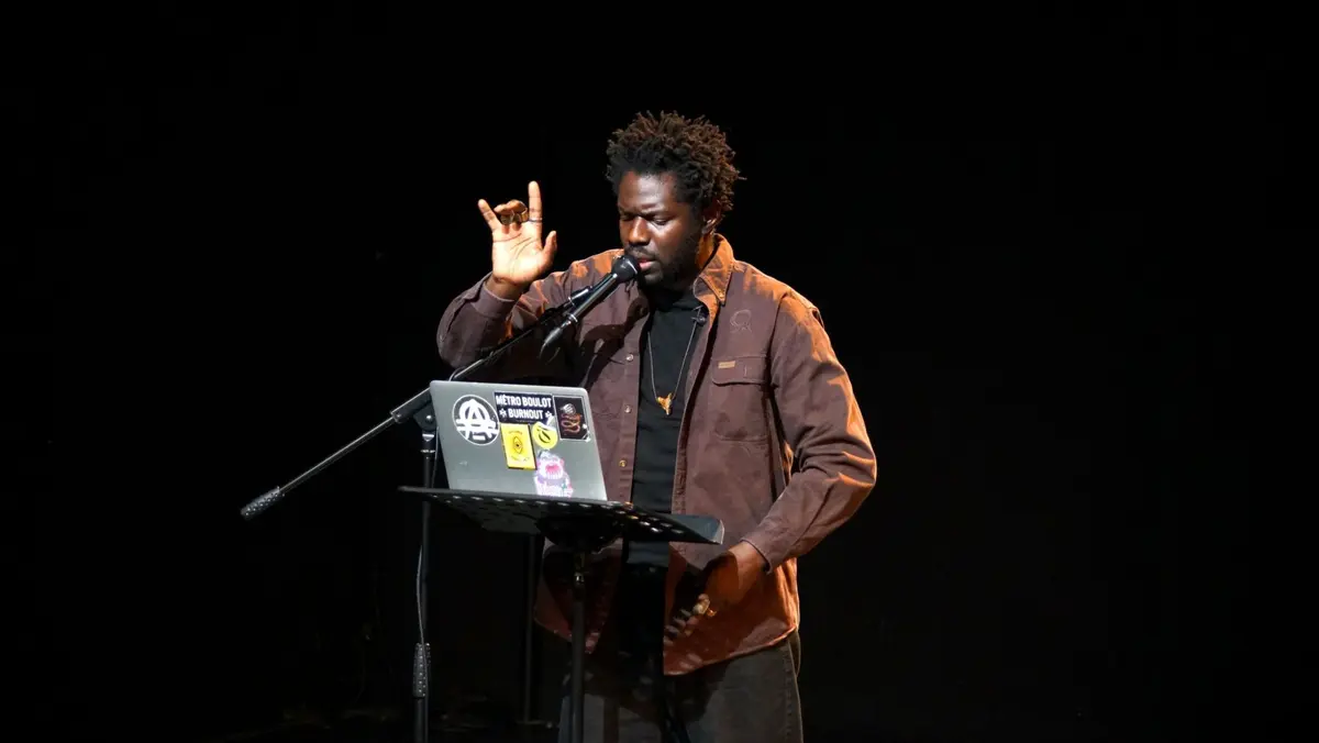 Zola... Pas comme Emile