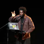 Zola... Pas comme Emile