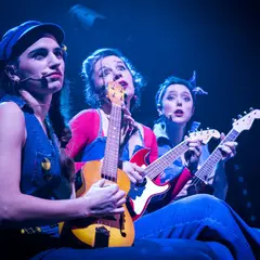 Les Swingirls