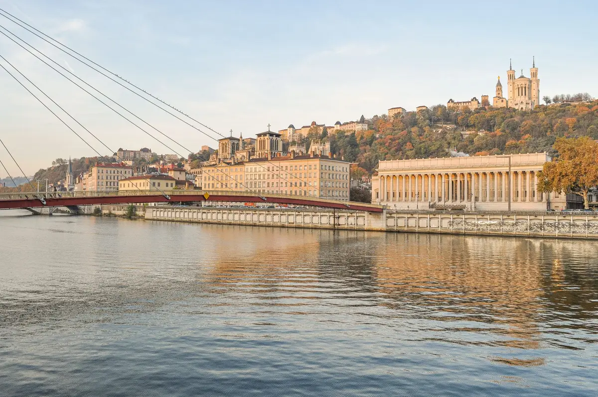 TOUT Lyon ! - visite insolite spéciale Fête des Lumières -