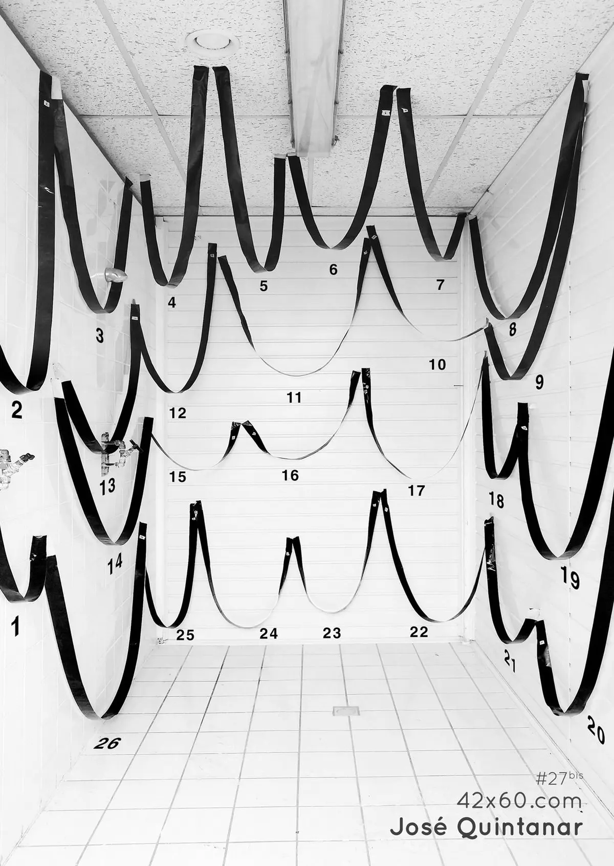 42X60 affiche une oeuvre de José Quintanar dans Paris / 2