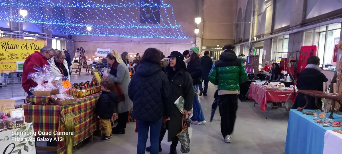 Marché des créateurs de la St Valentin. Gisc
