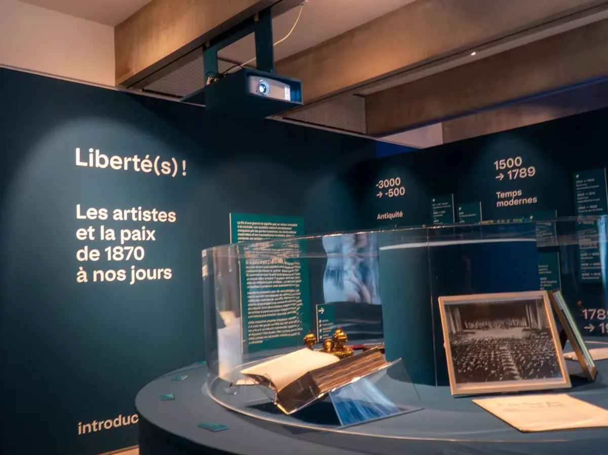 Liberté(s) ! Les artistes et la paix de 1871 à nos jours 