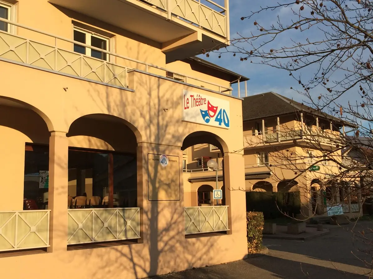 Le Théâtre 40