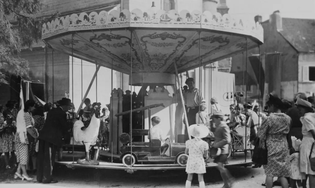 EXPOSITION TEMPORAIRE : La fête foraine. Un monde à part ? 