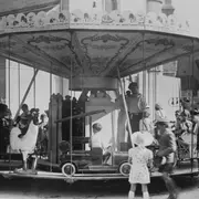 EXPOSITION TEMPORAIRE : La fête foraine. Un monde à part ? 